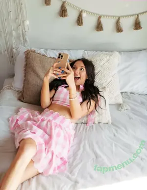 megreilyy / megreily nude photo #0018