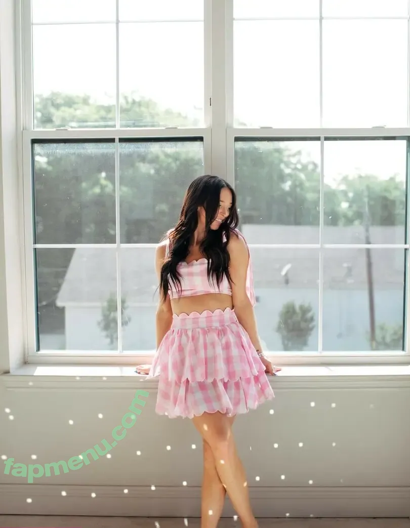 megreilyy nude photo #0017 (megreily)