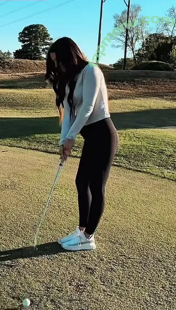 megreilyy nude photo #0020 (megreily)