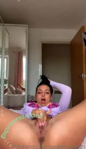 Megs Mae Mitchell / goddessmegs / goddessmegss / latenightlisa / megsmaemitchell nude photo #0023