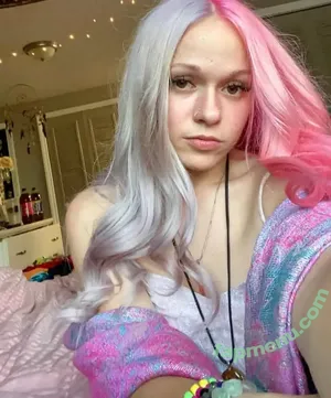 megsnotdead / Megs__Dead / megsn0tdead / notmegsdead nude photo #0011