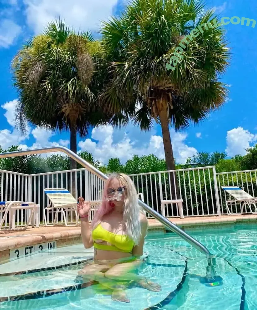 megsnotdead nude photo #0023 (Megs__Dead / megsn0tdead / notmegsdead)