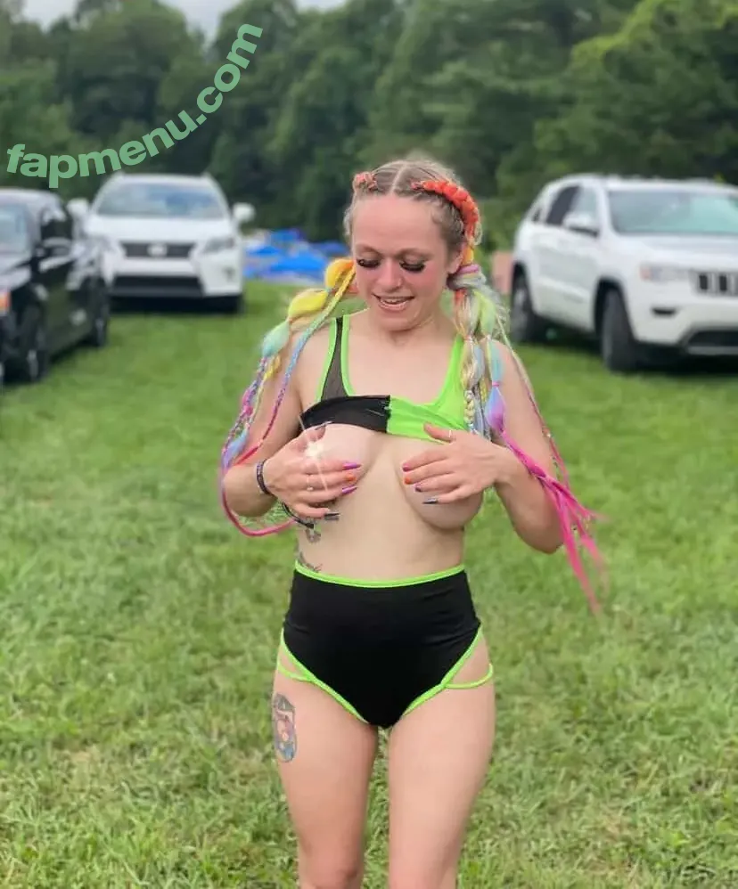 megsnotdead nude photo #0054 (Megs__Dead / megsn0tdead / notmegsdead)