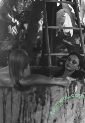 Meika Woollard / meikawoollard nude photo #0560