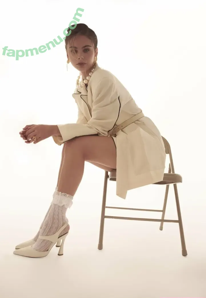 Meika Woollard nude photo #0376 (meikawoollard)