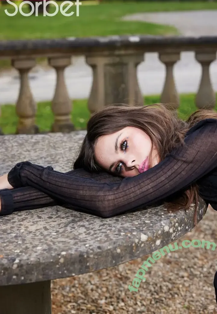 Meika Woollard nude photo #0390 (meikawoollard)