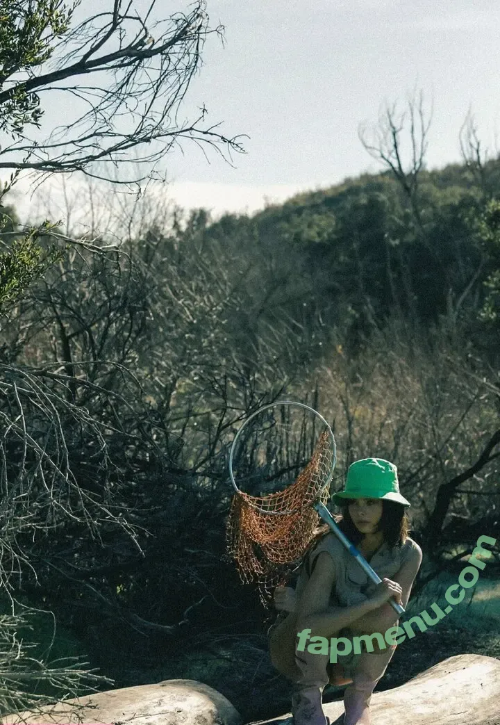 Meika Woollard nude photo #0579 (meikawoollard)