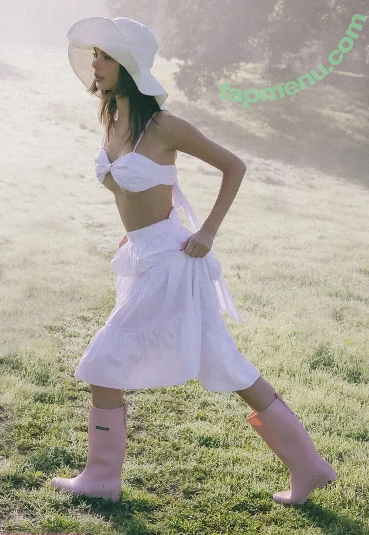 Meika Woollard nude photo #0583 (meikawoollard)