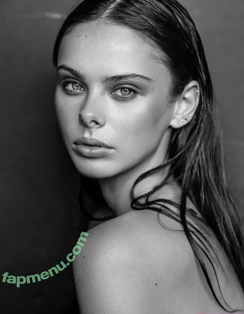 Meika Woollard nude photo #0598 (meikawoollard)
