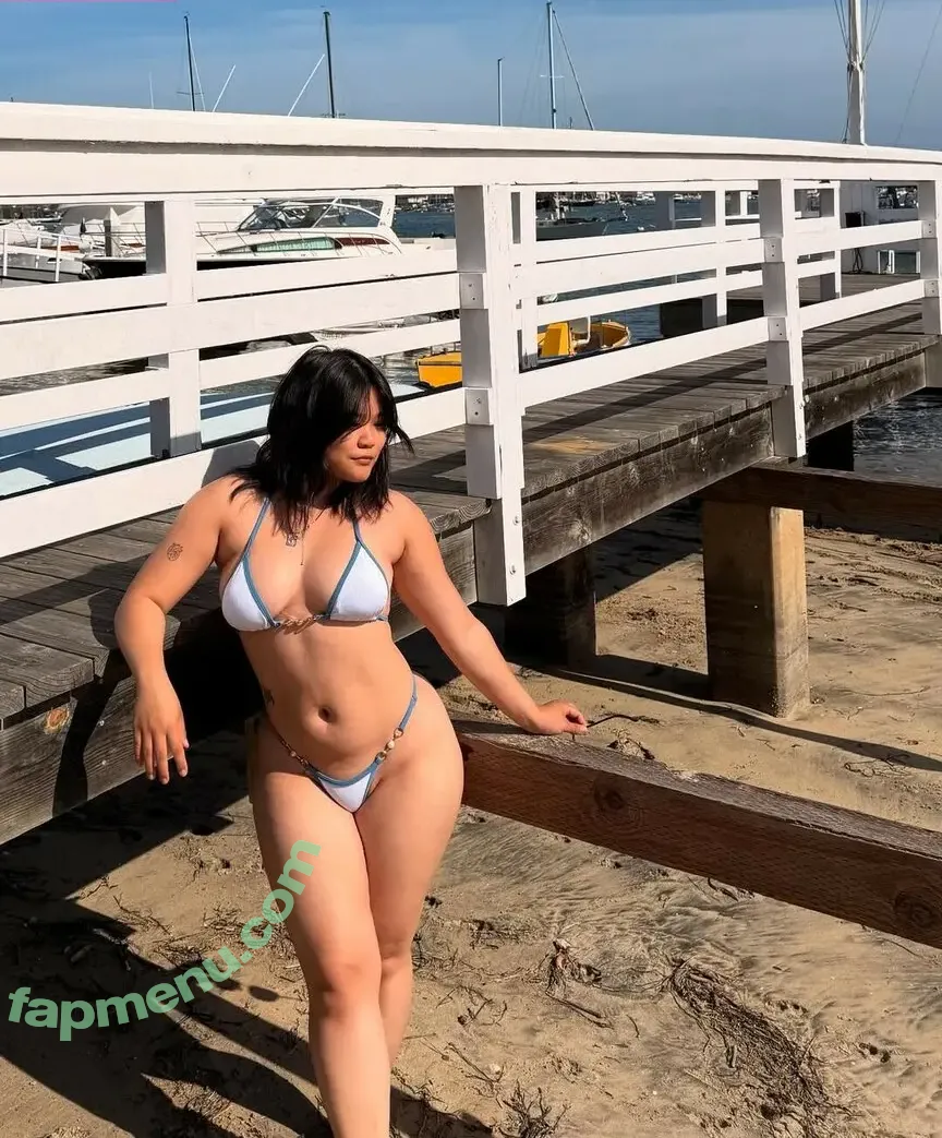 meilynluo nude photo #0030 (meilynluo)