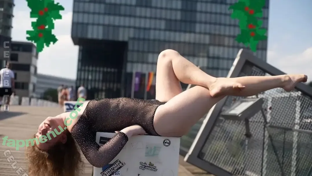 mein_traum_.feuerwehrfrau nude photo #0062 (aurelia.aurinia)