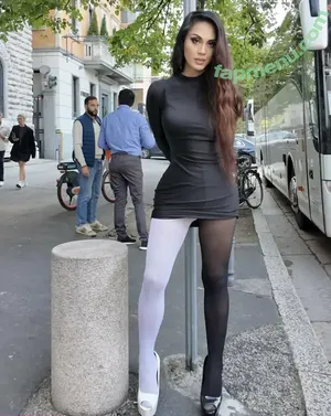 Mel Cross / melanieejcross / melcross__ nude photo #0012