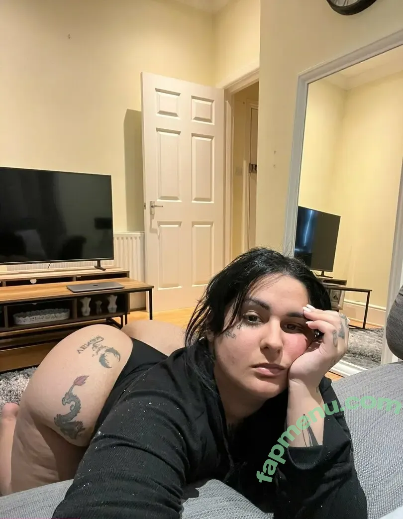 Mel Farahmand nude photo #0065 (strippercoochie / thestripperml)