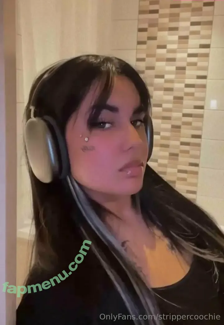 Mel Farahmand nude photo #0066 (strippercoochie / thestripperml)