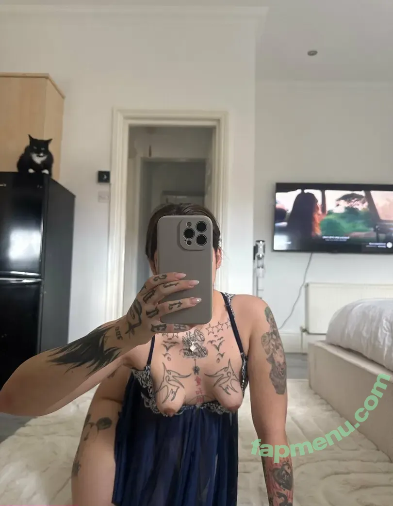 Mel Farahmand nude photo #0067 (strippercoochie / thestripperml)