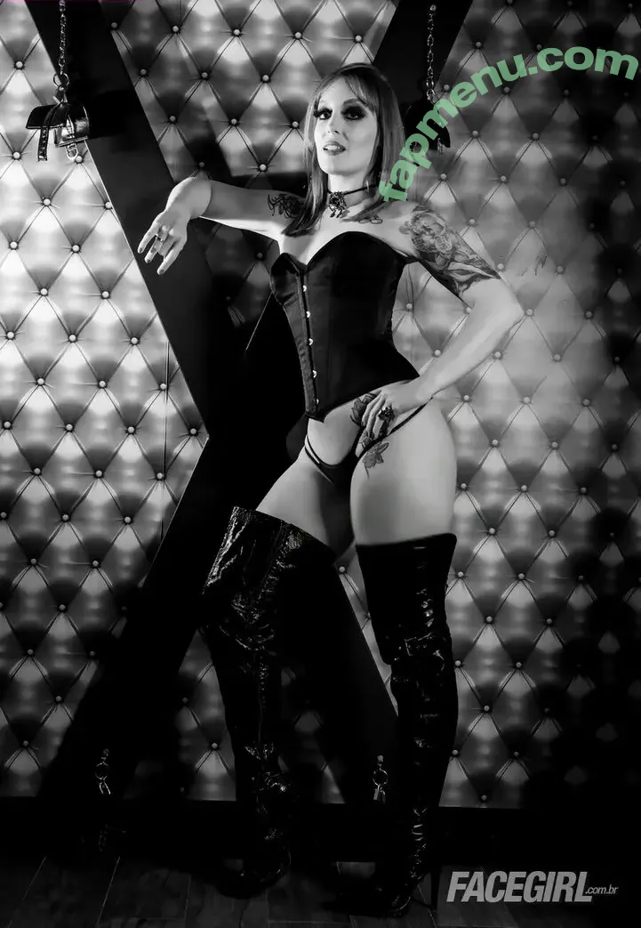 Mel Fire nude photo #0101 (melfireofficial / mell_firii)