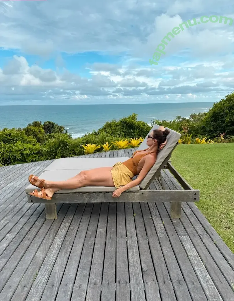 Mel Fronckowiak nude photo #0014 (melfronck)