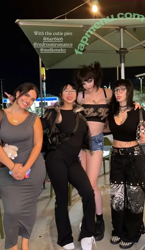 mel.koneko nude photo #0027 (Mel_liftz / melkoneko)