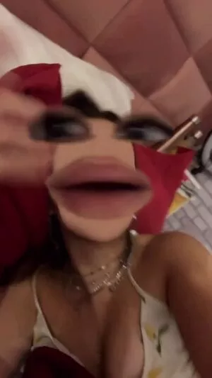 Mel Maia / Dezoitou / mel_maia / melissamelmaia nude photo #0067