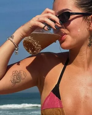 Mel Maia / Dezoitou / mel_maia / melissamelmaia nude photo #0474