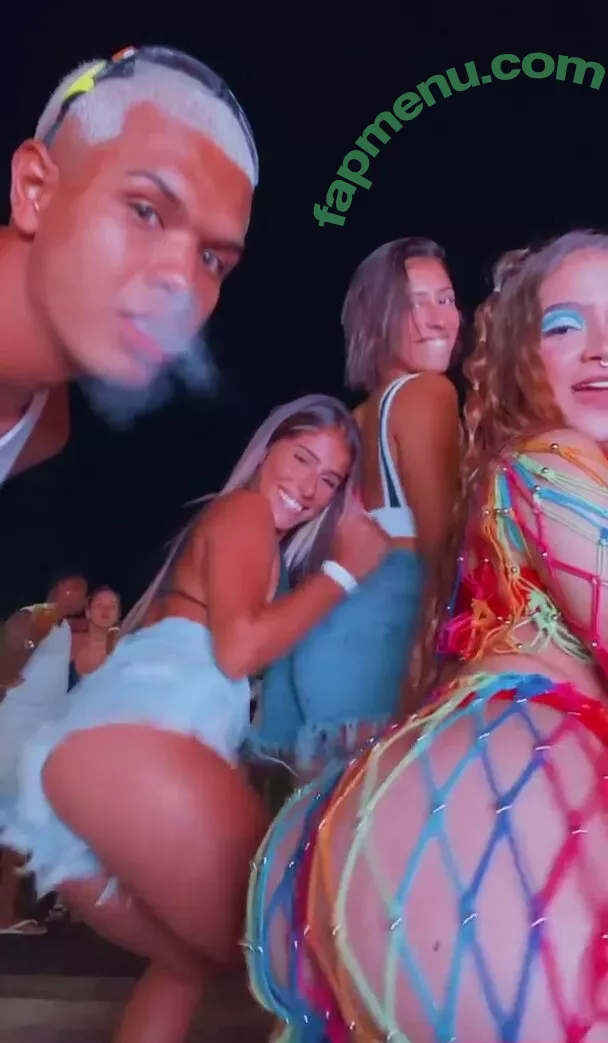 Mel Maia nude photo #0023 (Dezoitou / mel_maia / melissamelmaia)