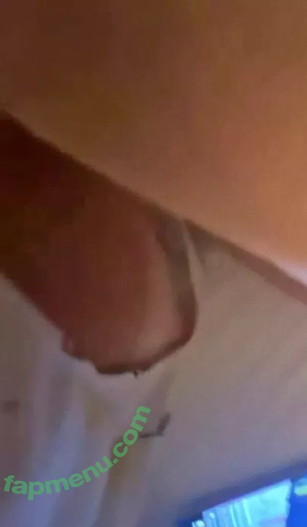 Mel Maia nude photo #0062 (Dezoitou / mel_maia / melissamelmaia)