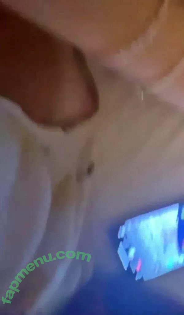 Mel Maia nude photo #0064 (Dezoitou / mel_maia / melissamelmaia)