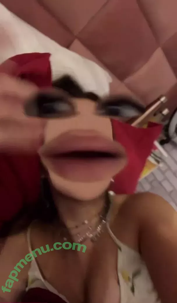 Mel Maia nude photo #0067 (Dezoitou / mel_maia / melissamelmaia)