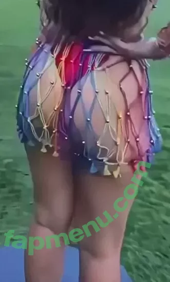 Mel Maia nude photo #0145 (Dezoitou / mel_maia / melissamelmaia)