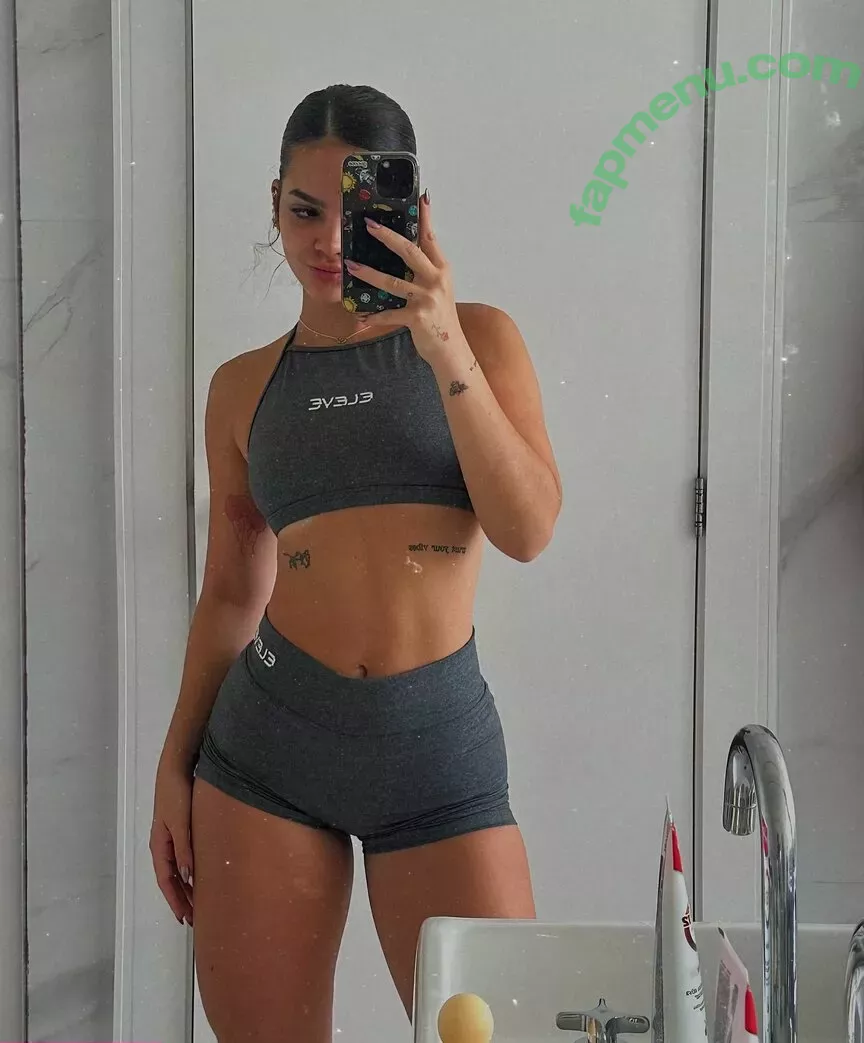 Mel Maia nude photo #0564 (Dezoitou / mel_maia / melissamelmaia)