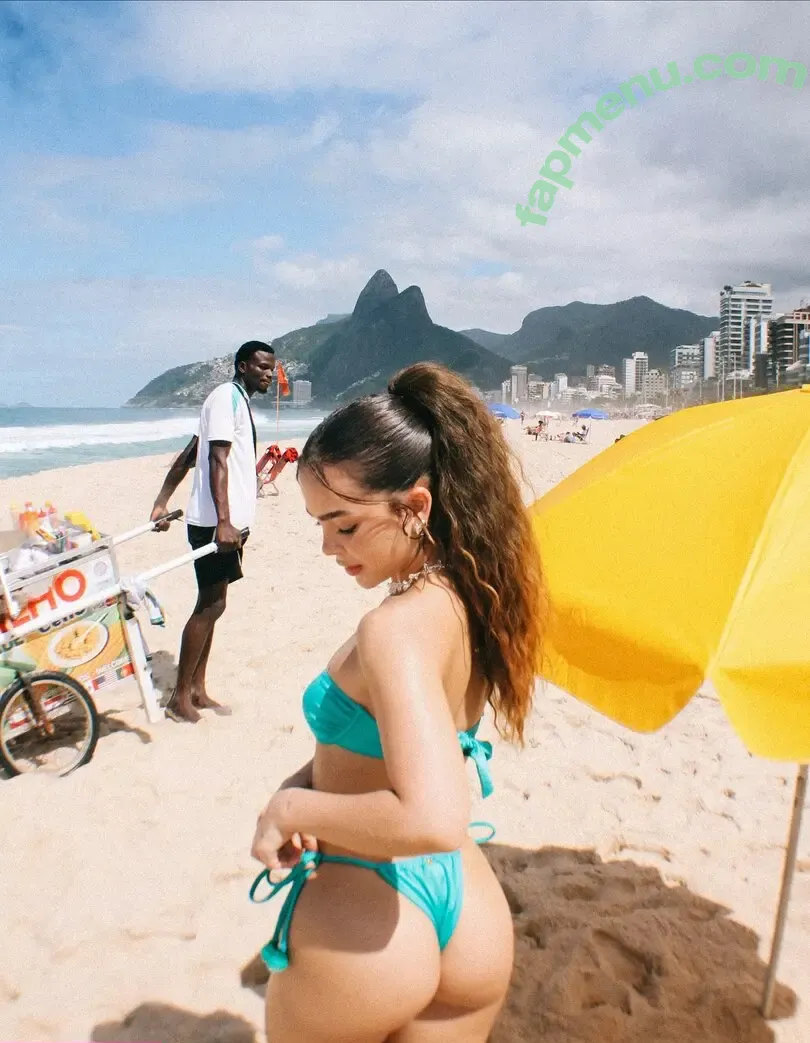Mel Maia nude photo #1128 (Dezoitou / mel_maia / melissamelmaia)
