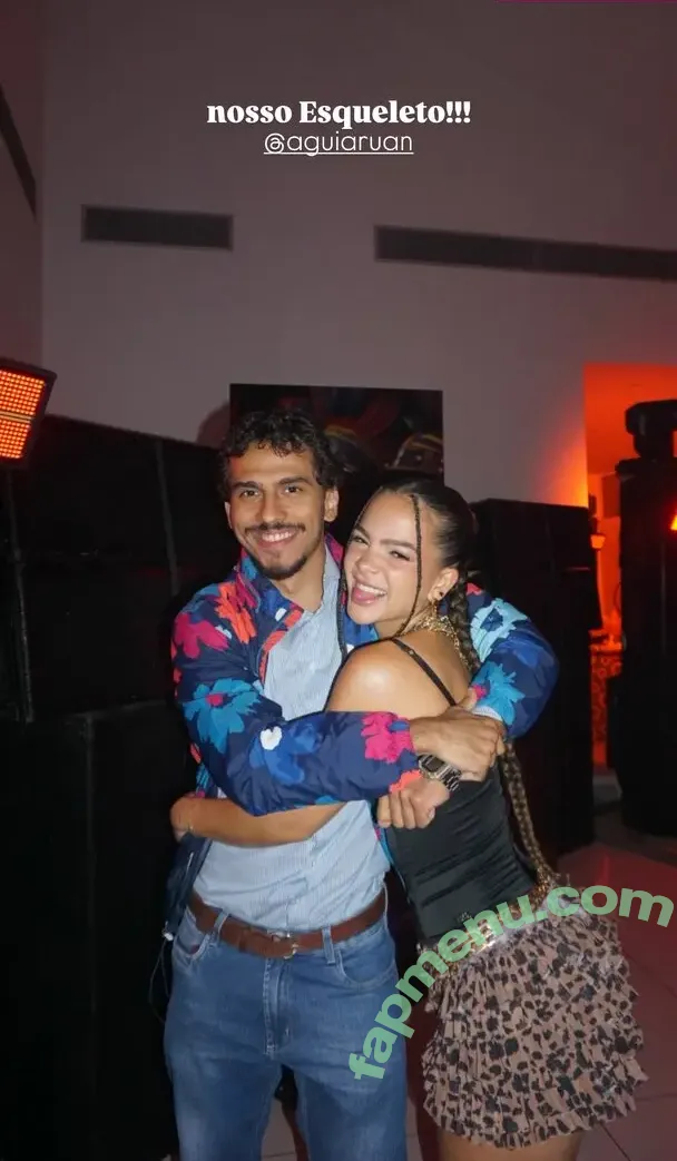 Mel Maia nude photo #1138 (Dezoitou / mel_maia / melissamelmaia)