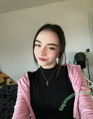 Mela Pustelnik / melapustelnik / melciapustelnik nude photo #0020