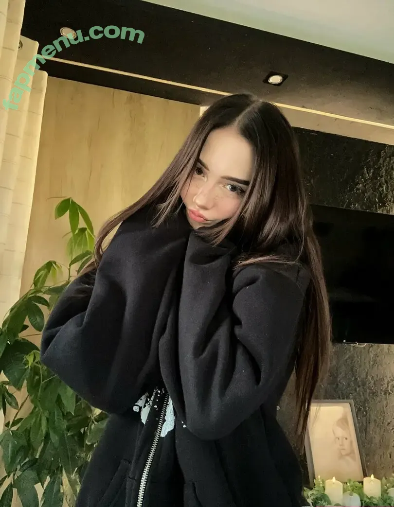 Mela Pustelnik nude photo #0017 (melapustelnik / melciapustelnik)