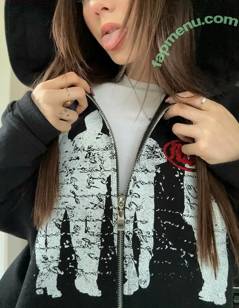 Mela Pustelnik nude photo #0019 (melapustelnik / melciapustelnik)