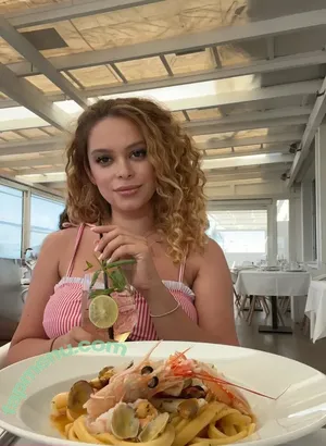 melanianew / melanianews nude photo #0214