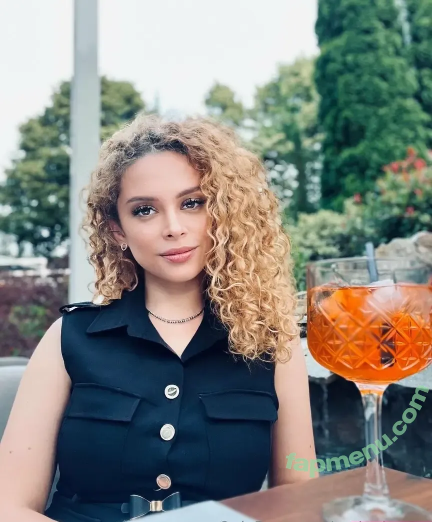 melanianew nude photo #0191 (melanianews)