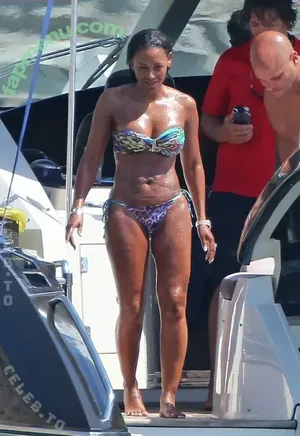 Melanie Brown / friskymellyb / officialmelb nude photo #0545