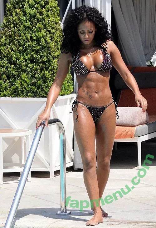 Melanie Brown nude photo #0001 (melanierikita / officialmelb)