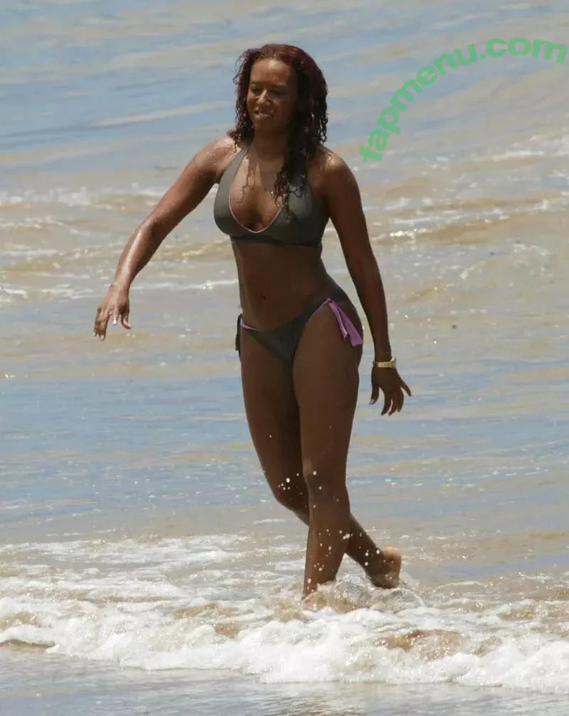 Melanie Brown nude photo #0311 (friskymellyb / officialmelb)