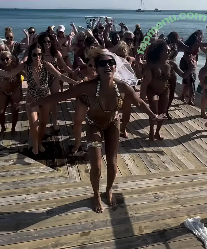 Melanie Brown nude photo #0517 (melanierikita / officialmelb)