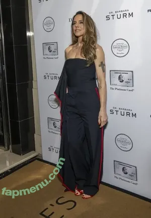 Melanie Chisholm / Sporty Spice / melaniecmusic nude photo #0285