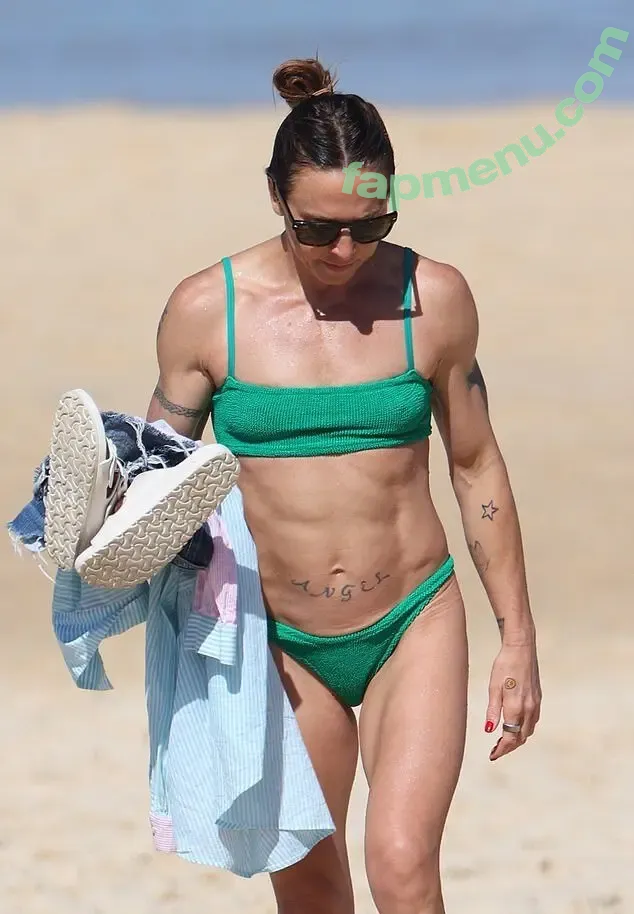Melanie Chisholm nude photo #0150 (melaniecmusic / melshappylife)