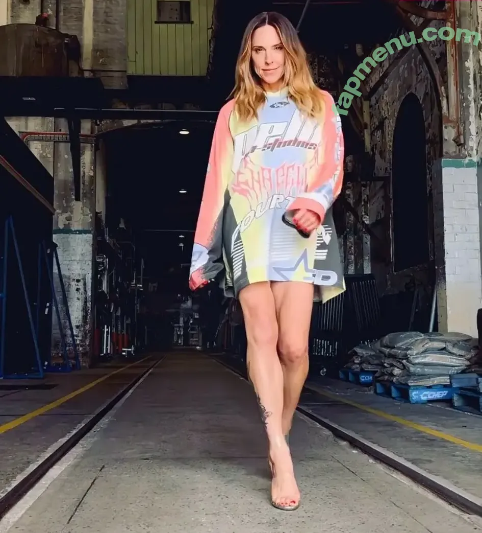 Melanie Chisholm nude photo #0208 (Sporty Spice / melaniecmusic / melshappylife)