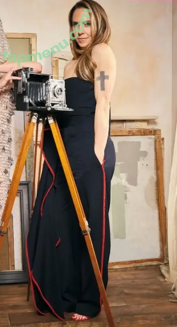 Melanie Chisholm nude photo #0294 (Sporty Spice / melaniecmusic / melshappylife)