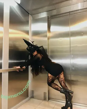 Melanie Cruz / Melaniepcruzz / itsyagirlmel / melaniepcruzzzz nude photo #0016