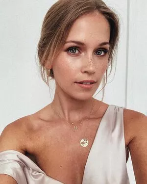 Melanie Kroll / Model / melaniekroll nude photo #0070