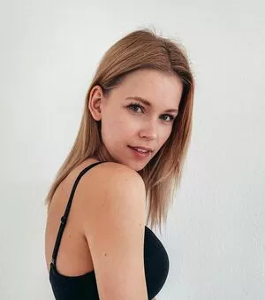 Melanie Kroll / Model / melaniekroll nude photo #0091