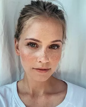 Melanie Kroll / Model / melaniekroll nude photo #0131