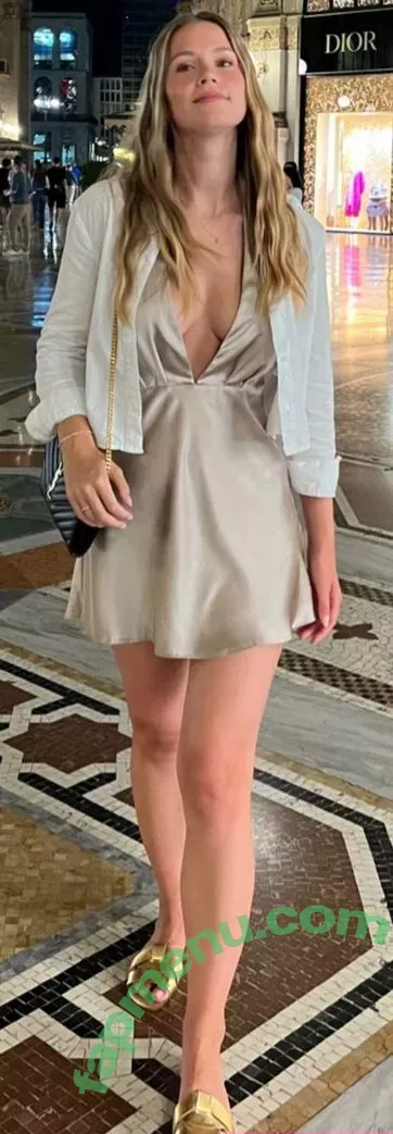 Melanie Kroll nude photo #0040 (Model / melaniekroll)